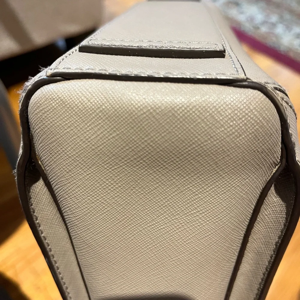 Tory Burch Robinson Small Zip Leather Tote - Picture 9 of 17